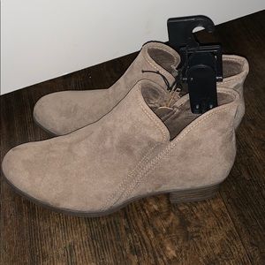 Ladies Booties NWT